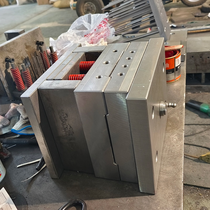 开模定制塑胶产品塑料件来图设计制造模具加工订做精密注塑模具