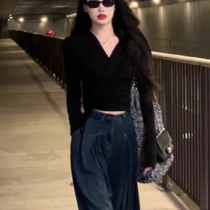 咖色正肩长袖T恤女秋季不规则褶皱C修身显瘦短款打底衫甜辣小上衣