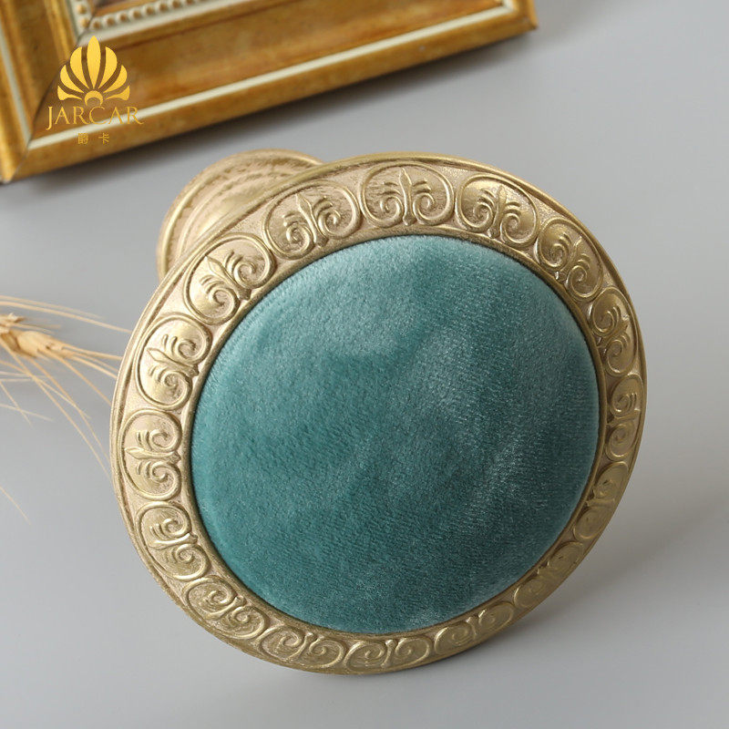 现代简约窗帘挂钩配件 新品纯色仿古布艺环保塑料大墙钩壁挂一对,居家布艺,挂钩/挂球,淘宝优惠券,粉丝福利购,淘宝优惠卷