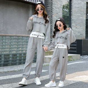 亲子装母女装春秋款长袖卫衣套装时尚运动J洋气2023秋装休闲三件