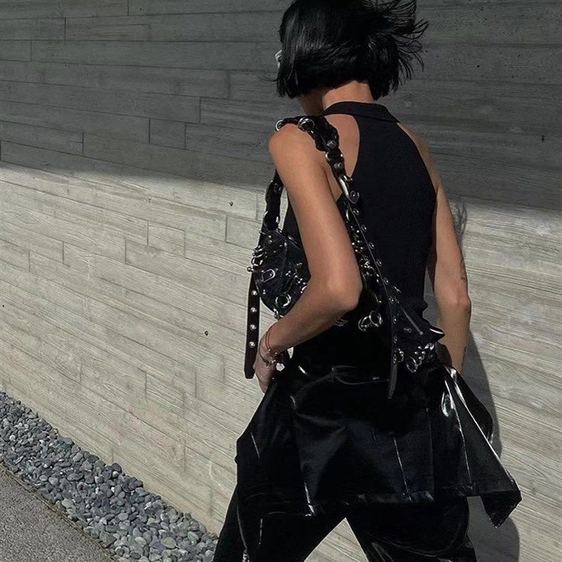2023新款网红女包时尚气质暗黑重工机车包铆钉单肩斜挎包个性潮,箱包皮具/热销女包/男包,通用款女包,淘宝优惠券,粉丝福利购,淘宝优惠卷