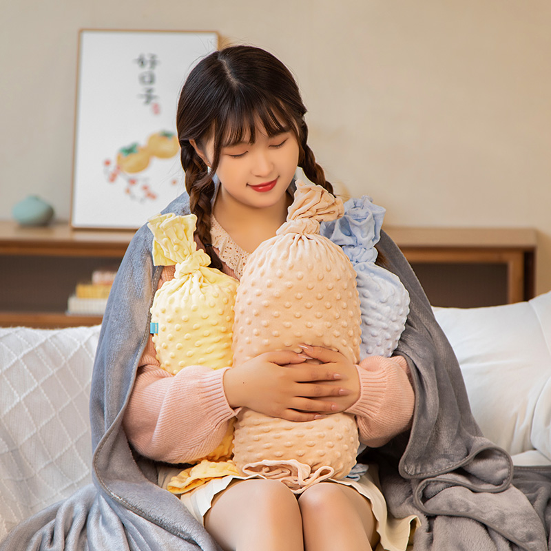 创意糖果抱枕被子两用二合一毯子办公室午休枕头床上抱枕睡觉靠垫