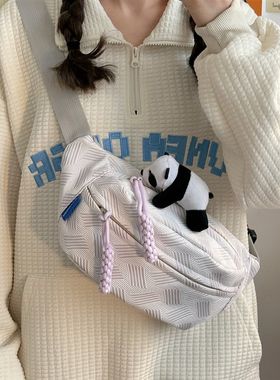 813花曦家 2023新款女胸包女款单肩斜挎包大学生森系小包挎包腰包