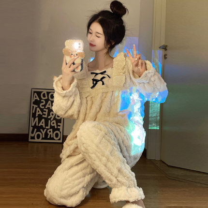 睡衣秋冬女款加厚珊瑚绒保暖法兰绒甜美可爱宫廷公主风家居服套装