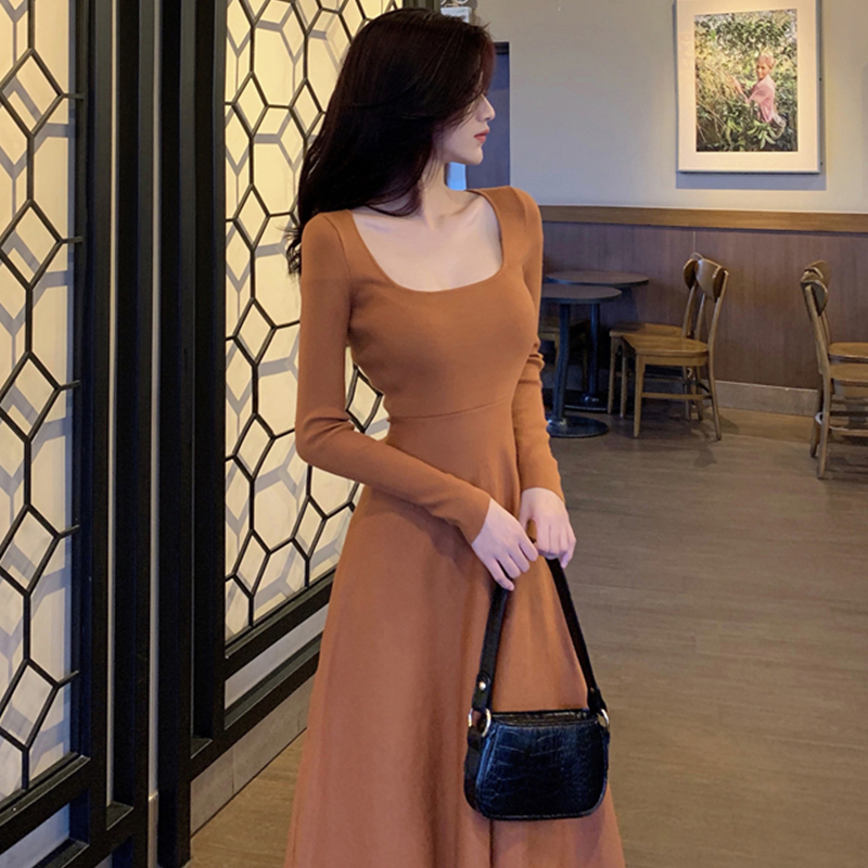 哺乳洋装秋冬外穿时尚辣妈款外出哺乳装毛衣打底衫长袖针织长裙