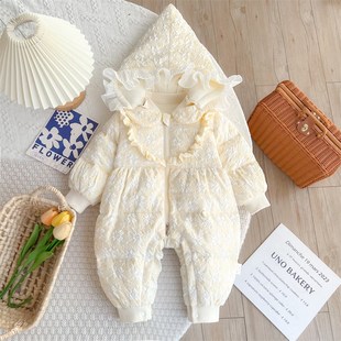 婴儿羽绒服连体衣女宝宝超萌满月公主哈衣新生儿冬季保暖外出服潮