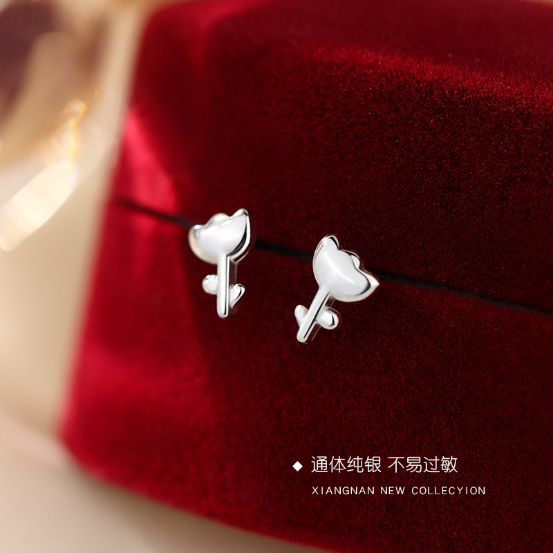 新品【巷南】925纯银花朵耳钉女2022年新款潮简约耳环小众设计耳