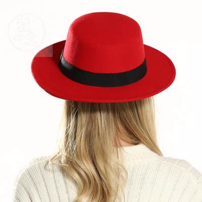 极速。Woolen bowler hat red and black color matching hat fem