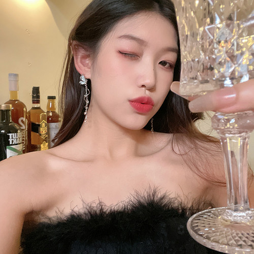 工厂销独特蝴蝶珍珠流苏长款耳环女气质独特设计网红W耳钉高级感