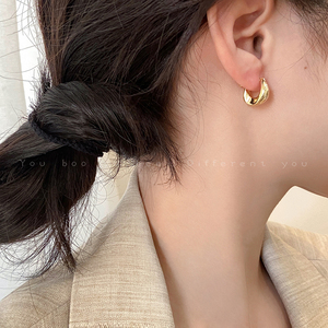 现货极简素圈金i属耳扣女小众高级感气质耳环简约冷淡风个性金色