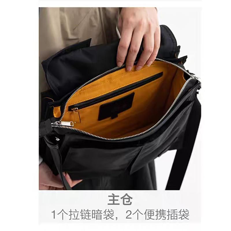 邮差包女小型斜挎包轻便通勤小众11寸单肩手提电脑包多功能公文包