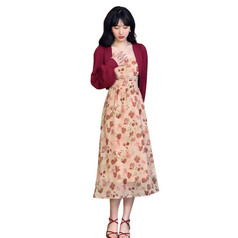 现货红色碎花吊带连衣裙子女夏季2023新K款法式气质长裙轻熟风两