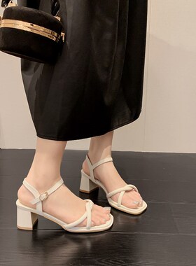 小码31323h3一字带凉鞋女配裙子2024年新款高跟鞋粗跟夏季仙女风3