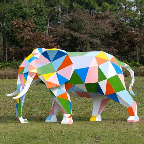 户外玻璃钢几何彩绘大象长颈鹿雕塑动物幼儿园林广场装饰落地摆件