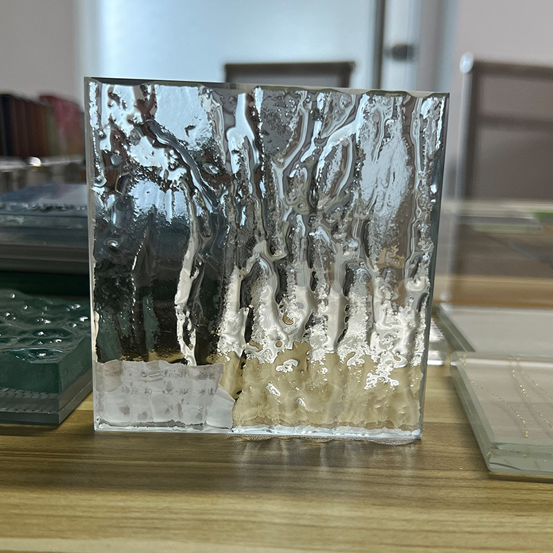 热熔玻璃艺术浮雕工艺彩色夹丝防滑钢化隔断背景墙厂家定制热熔