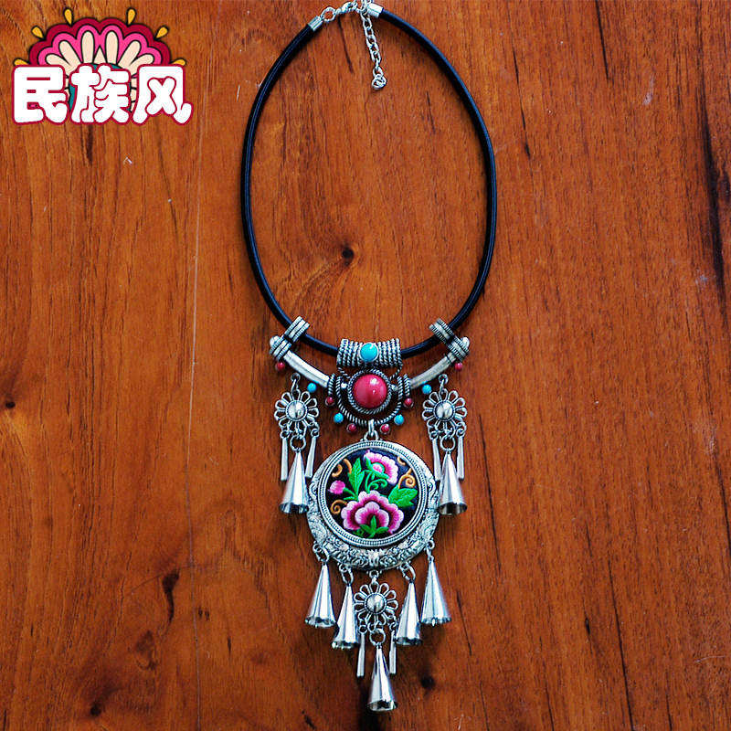 民族风项链 秋冬女挂件衣服配饰苗银刺绣吊M坠长款流苏挂链 毛衣