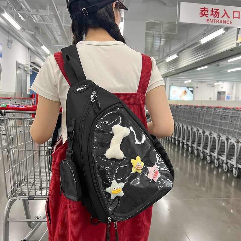 森系可爱少女斜挎包透明层吧唧胸包上课休闲通勤痛包女生单肩挎包
