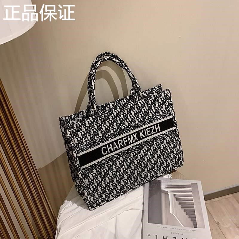新品包女202大包4新款潮时尚网红帆布单肩腋下包百搭大容量手提托