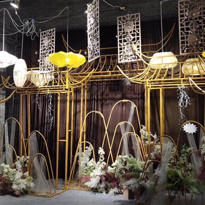 新款婚庆布置装饰铁艺凉亭路引复古中式婚礼现场舞台迎宾摆件道具