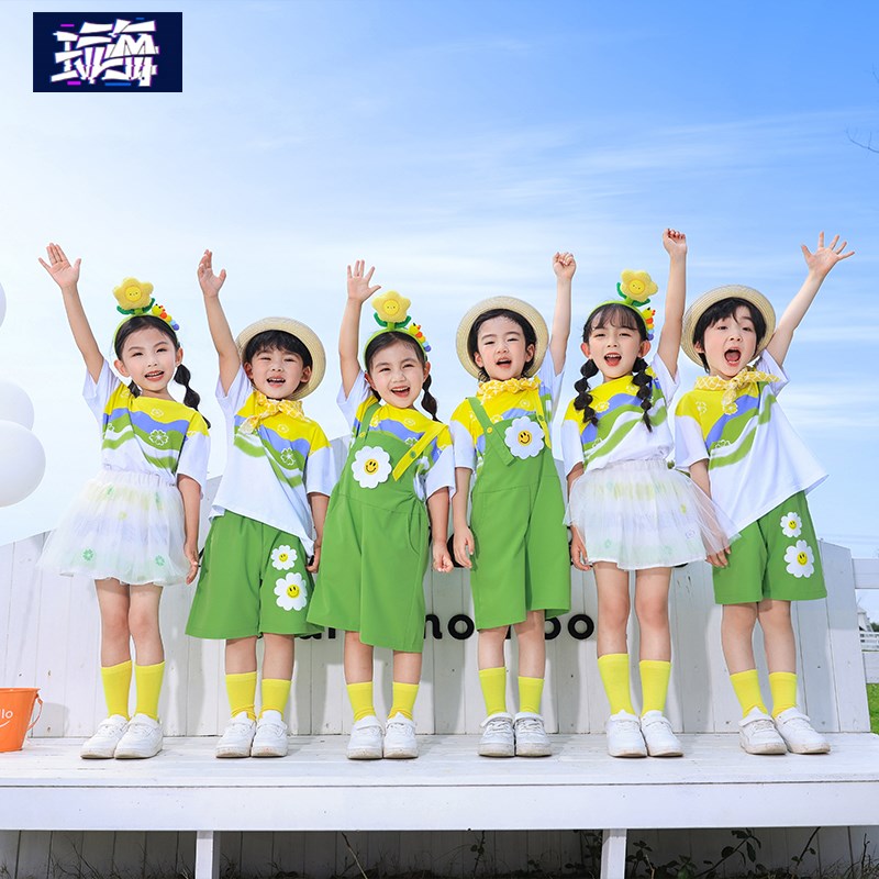 现货六一儿童演出服背带裤小学生合唱服纱裙幼儿园园服Z毕业照表