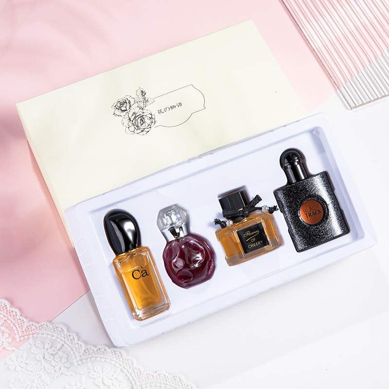 现货速发2022 New Women's perfume gift set of four pieces