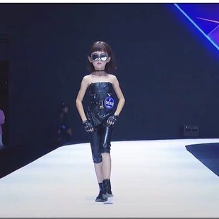 儿童班服潮服女童酷炫机车服装童模走秀黑色皮衣V皮裤时装演出服