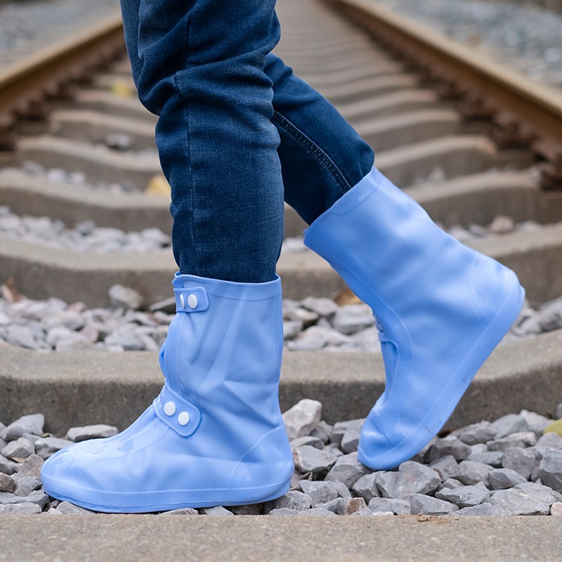 注塑硅胶防水防雨鞋套 雨天防滑加厚耐磨底鞋套男女学生 儿童鞋套