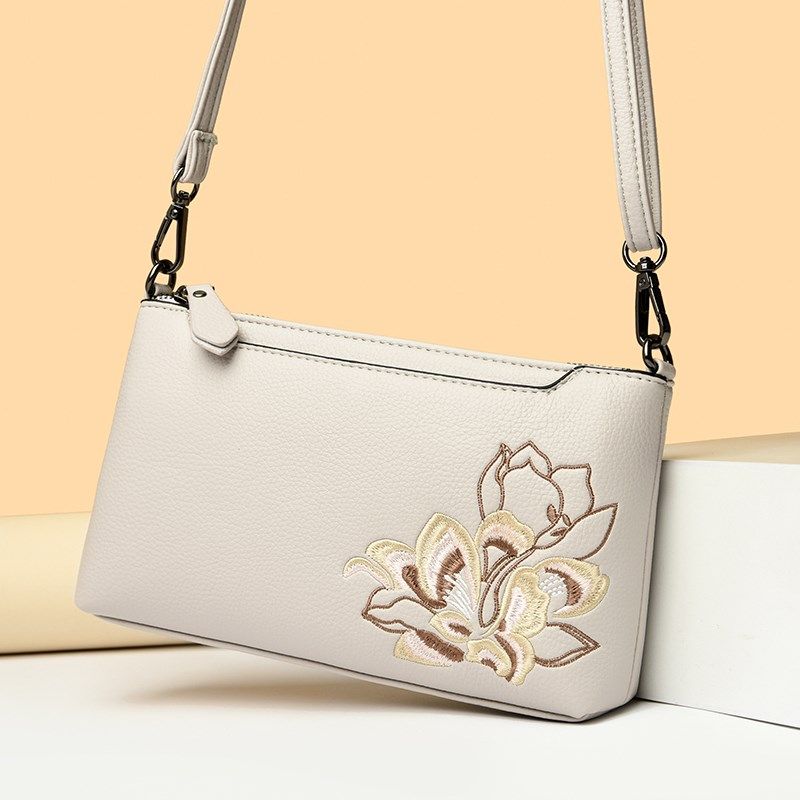 中老年妈妈小包包女2024新款时尚刺绣女包气质百搭女士单肩斜挎包,箱包皮具/热销女包/男包,小方包,淘宝优惠券,粉丝福利购,淘宝优惠卷