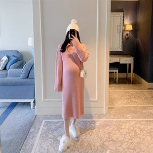 孕妇毛衣裙冬季秋冬中长款过膝洋气针织上衣时尚款宽松大码连衣裙