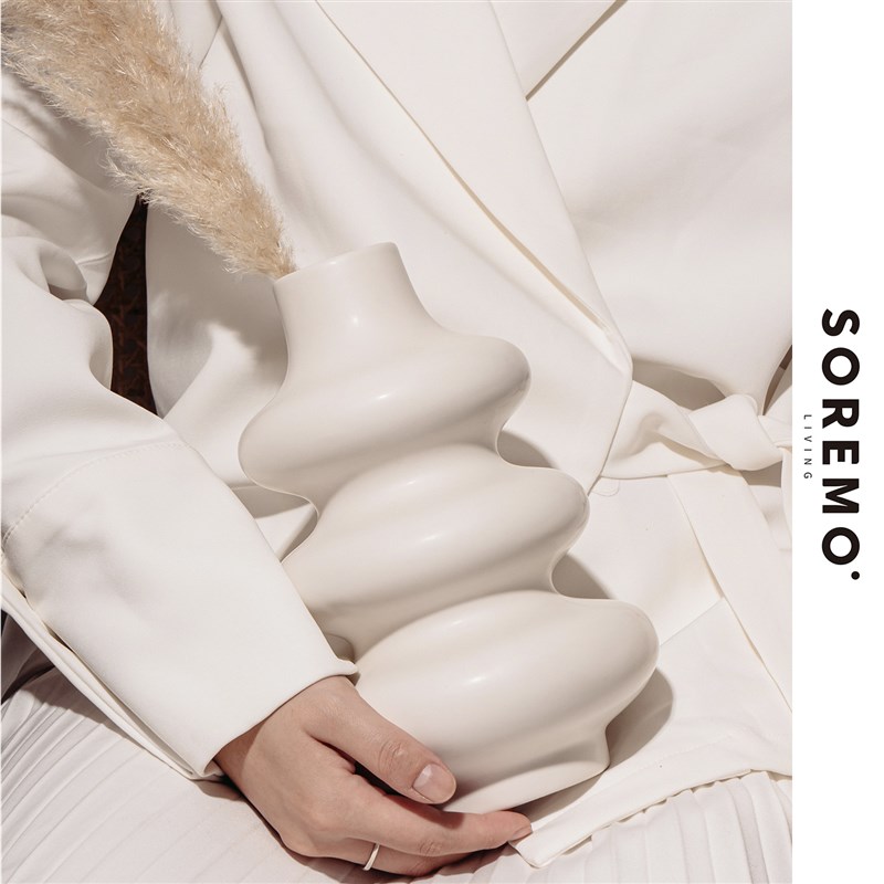 SOREMO 异形圈圈陶瓷花瓶可爱ins简约现代花器网红民宿礼物