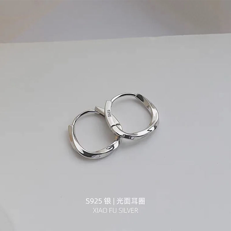 新品纯银耳扣女小众设计2023新款潮素耳圈耳钉高级感银耳环养耳洞