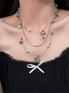 现货黑姑姑首饰多层蝴蝶结爱心项链女轻奢小众高级R感锁骨链2024