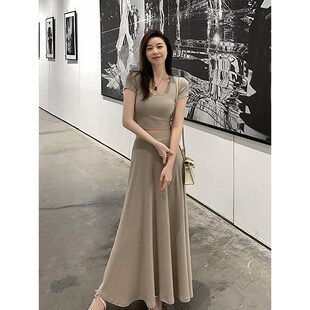 夏季新款连衣裙百搭短袖T恤女短款高腰半身裙两件套休闲时尚套装