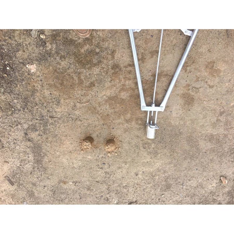 种瓜打孔器定距尺穴盘育苗杯不锈钢打洞取土破地膜脚蹬双杆破地膜