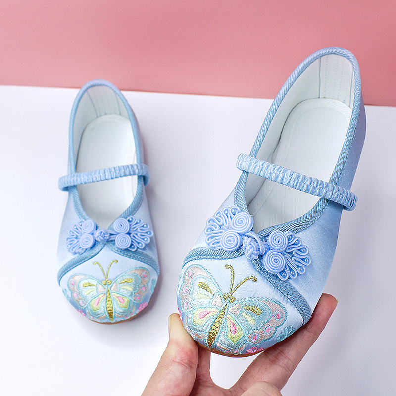 今年流行女童汉服鞋儿童绣花鞋袍装唐装旗鞋古子中国风老北京布鞋