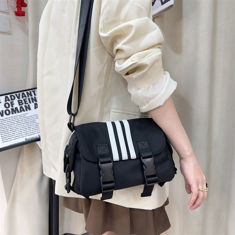 黑色牛津布大容量斜挎包女宽肩带包包时尚百搭单肩包潮流机车包夏