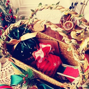 50 pcs Christmas Santa Gift Bag Candy Bag Holiday Decoration