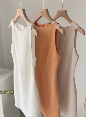 法式气质白色连衣裙女无袖收腰显瘦高级设计感夏季背心挖肩中长裙