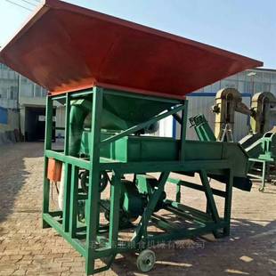 厂家供应移动式 堆高机上料玉米小麦大斗筛 粮食清理筛震动筛