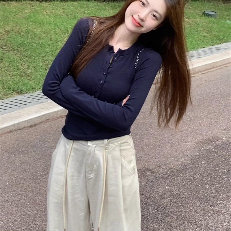 2023新款秋装m长袖T恤女内搭打底衫薄款设计感短款甜辣小上衣