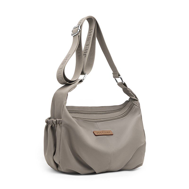 2024新款斜挎包女休闲大容量单肩包高级感多层女士妈妈牛津布挂包