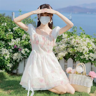 花崎鹿甜夢(mèng)波比碎花連衣裙女夏不規(guī)則飄帶小個(gè)子收腰顯瘦純欲甜辣