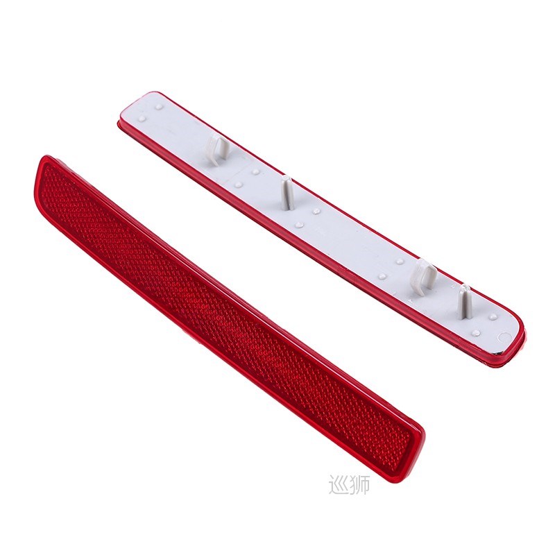 Car Left/Right Car Rear Bumper Reflector Red Lens Tail Refle