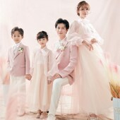 21展会新款 全家福亲子一家四口拍照纪念婚纱礼服 影楼主题摄影服装