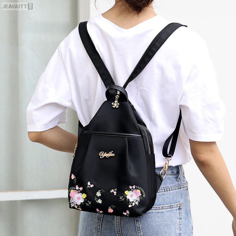 牛津布双肩包女2024新款韩版百搭刺绣女士两用胸包户外旅游小背包,箱包皮具/热销女包/男包,双肩背包,淘宝优惠券,粉丝福利购,淘宝优惠卷