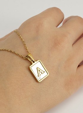 跨境不锈钢26个大写英文字母x项链女钛钢南美天然贝壳18K饰品吊坠
