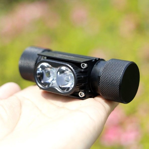 极速YUPAR Rechargeable Battery 1000lm Torch Zoomable Zoom IN