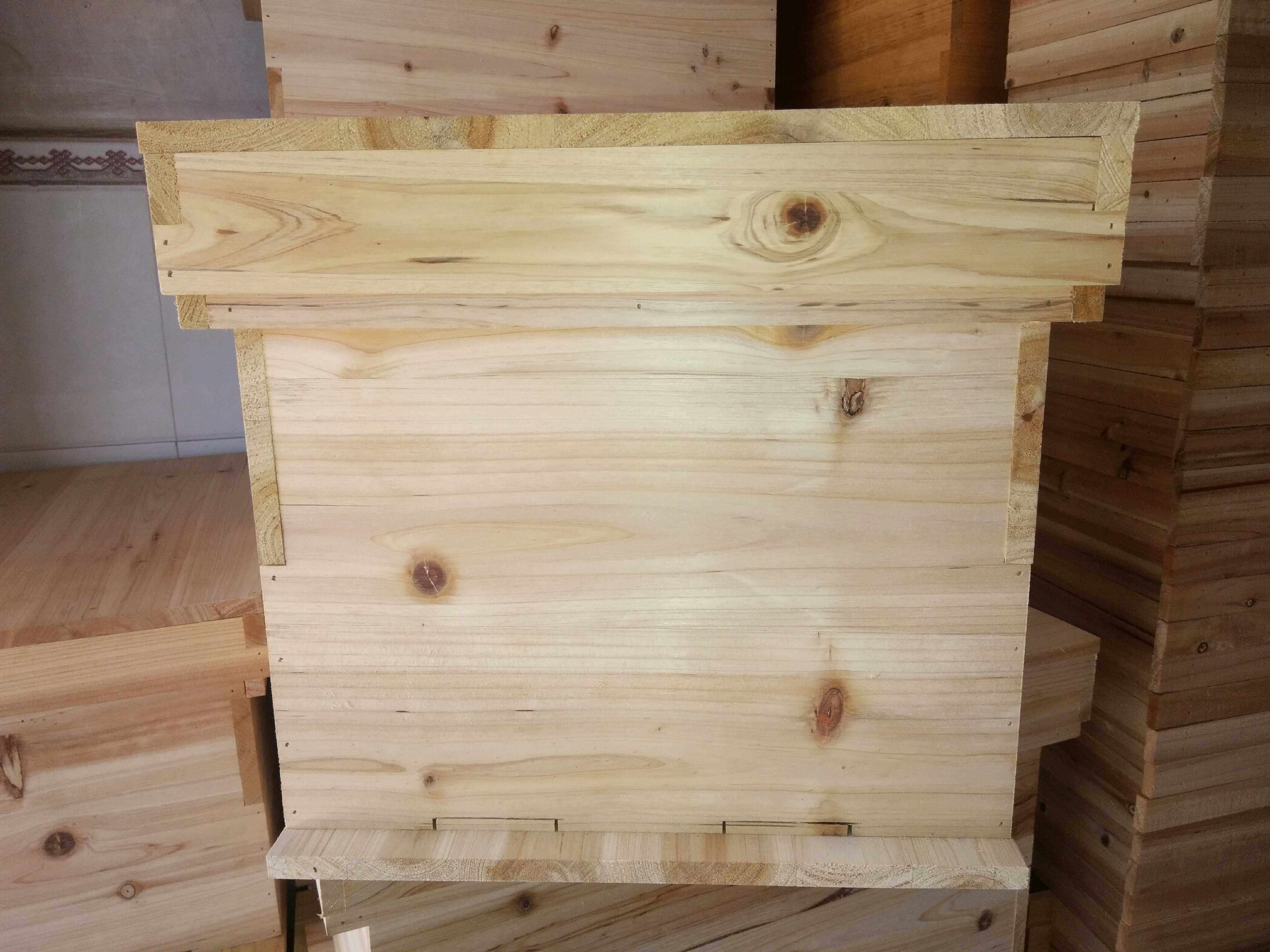 中蜂蜂箱标准框用杉木烘干蜂箱批零养蜂工具蜜蜂箱厚1.1厘米散件