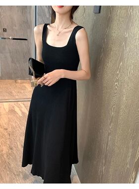 哺乳衣外出辣妈款打底针织杉吊带连衣裙背心裙高级感喂奶长裙春秋