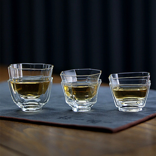 日式高透玻璃品茗杯耐热透明功夫小茶杯四方主人杯单只小茶盅